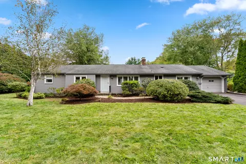 83 Richmond Ln, West Hartford, CT 06117