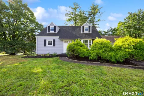 174 French St, Bristol, CT 06010