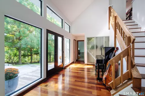 Entry Way - 128 Gallows Hill Rd, Redding, CT 06896 photo 2 of 2