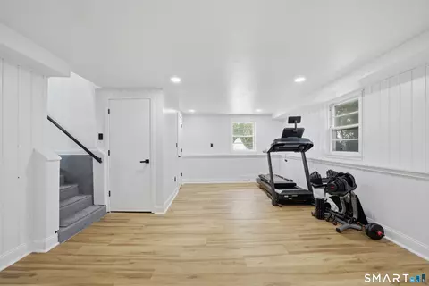 Entry Way - 110 Ruby Ln, Stratford, CT 06614 photo 2 of 3