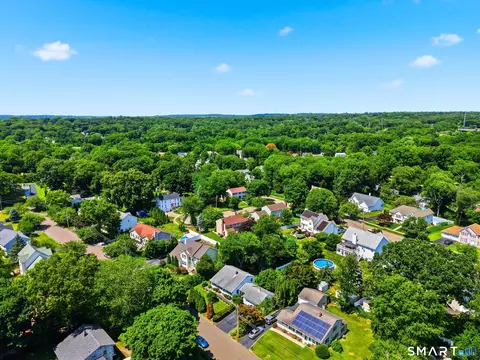 View/Area - 110 Ruby Ln, Stratford, CT 06614 photo 2 of 2