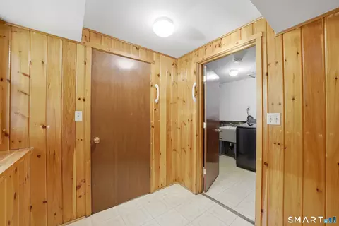 Entry Way - 110 Ruby Ln, Stratford, CT 06614 photo 1 of 3