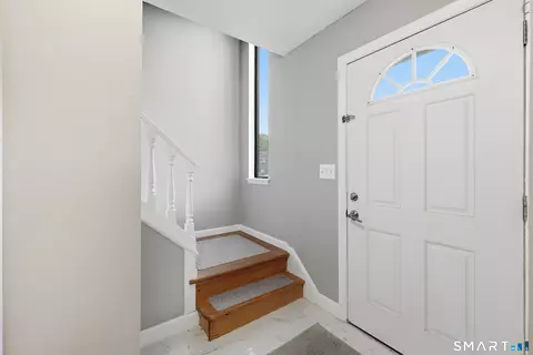 Entry Way - 69 Sutton Pl #69, Bloomfield, CT 06002 photo 2 of 2