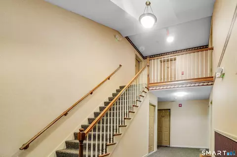 Entry Way - 9 Concorde Way #B2, Windsor Locks, CT 06096 photo 1 of 4