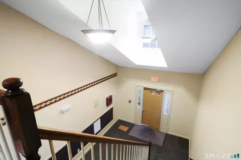 Entry Way - 9 Concorde Way #B2, Windsor Locks, CT 06096 photo 4 of 4