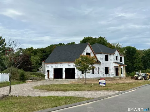 Exterior - 2 Elaine Dr, Suffield, CT 06078 photo 8 of 8