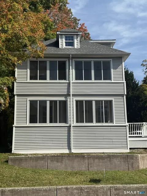 275 Berlin Ave, Southington, CT 06489