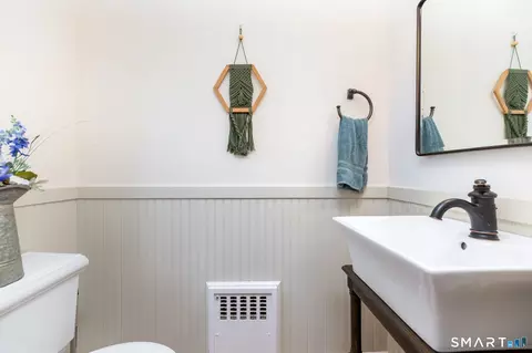 Bath - 19 Westway, Wethersfield, CT 06109 photo 1 of 3