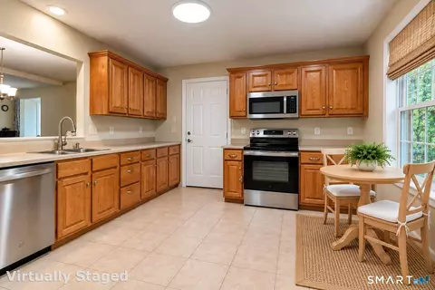 Kitchen - 2 Hawthorne Ln #2, Niantic, CT 06357 photo 1 of 2