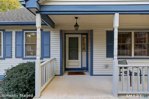 Exterior - 2 Hawthorne Ln #2, Niantic, CT 06357 photo 2 of 4