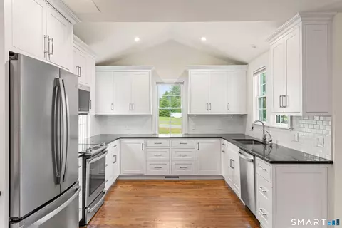 Kitchen - 148 Ripton Rd, Shelton, CT 06484 photo 2 of 4