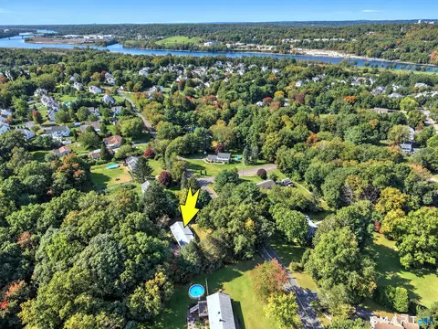 View/Area - 433 Herbert St, Orange, CT 06477 photo 1 of 1