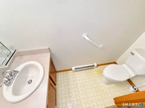 Bath - 135 Ginger Ln, Torrington, CT 06790 photo 4 of 4