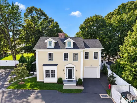 Exterior - 45 Hope St #9, Niantic, CT 06357 photo 7 of 7
