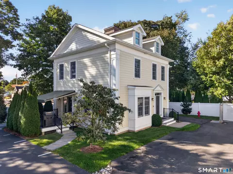 Exterior - 45 Hope St #9, Niantic, CT 06357 photo 2 of 7