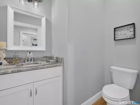Bath - 45 Hope St #9, Niantic, CT 06357 photo 1 of 5