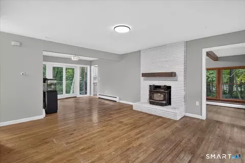 Living - 815 Hill St, Hamden, CT 06514 photo 1 of 4
