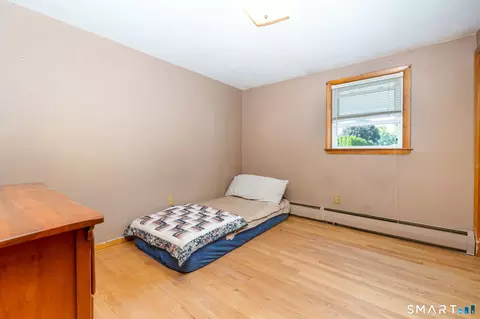 Bedroom - 136 Charter Rd, Wethersfield, CT 06109 photo 5 of 6