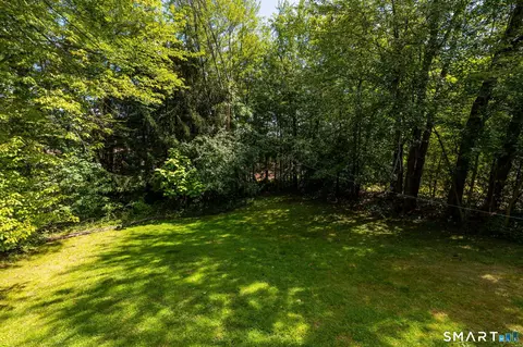 Exterior - 136 Charter Rd, Wethersfield, CT 06109 photo 9 of 10
