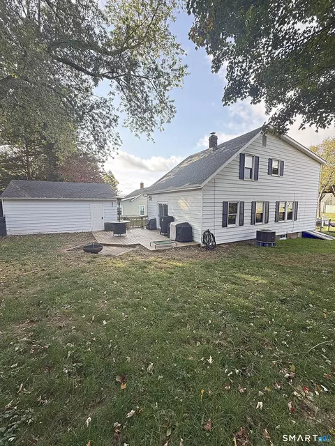 32 Reservoir Rd, Vernon, CT 06066