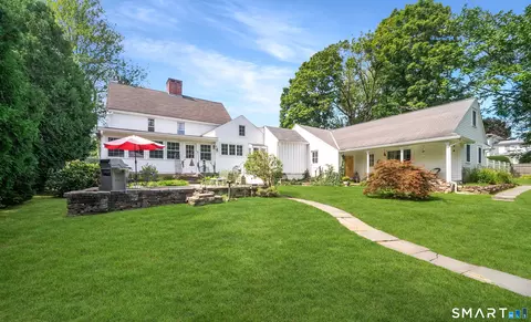 Exterior - 204 Maple St, Wethersfield, CT 06109 photo 3 of 8