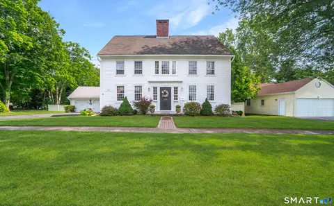 Exterior - 204 Maple St, Wethersfield, CT 06109 photo 2 of 8