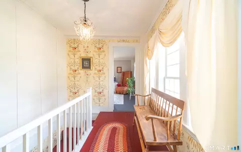 Entry Way - 204 Maple St, Wethersfield, CT 06109 photo 4 of 4