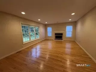 Living - 1925 Shepard Ave #9, Hamden, CT 06518 photo 2 of 4