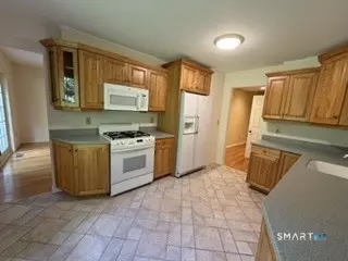 Kitchen - 1925 Shepard Ave #9, Hamden, CT 06518 photo 1 of 2