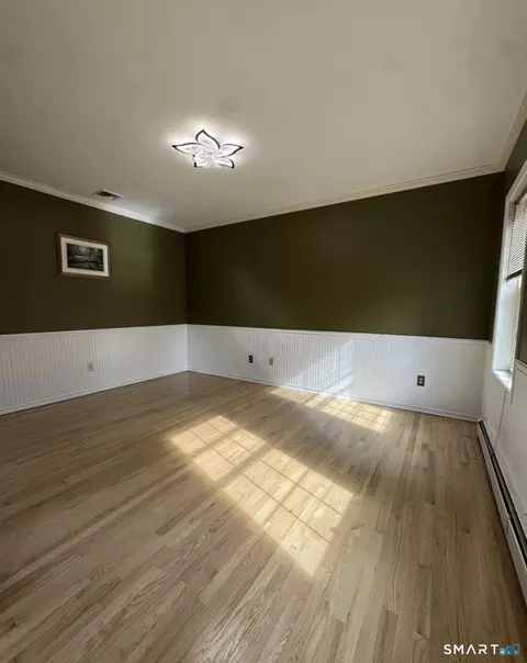 Living - 52 Middle Rd, Preston, CT 06365 photo 1 of 4