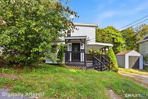 51 N Cliff St, Norwich, CT 06360