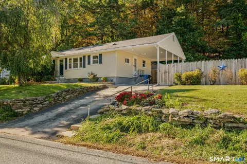 25 Dudley St, Norwich, CT 06360