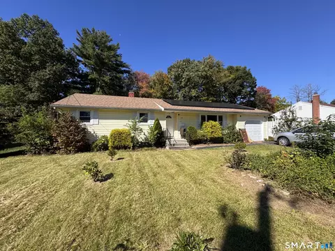 33 Hilton Dr, East Hartford, CT 06118