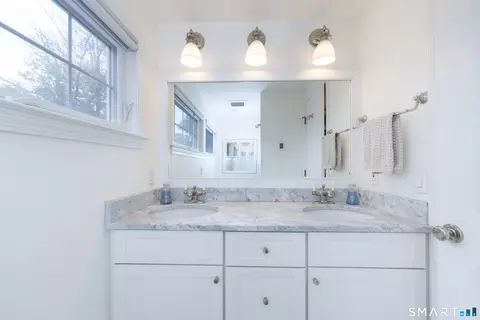 Bath - 51 Neck Rd, Madison, CT 06443 photo 3 of 3