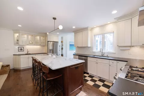 Kitchen - 51 Neck Rd, Madison, CT 06443 photo 2 of 3