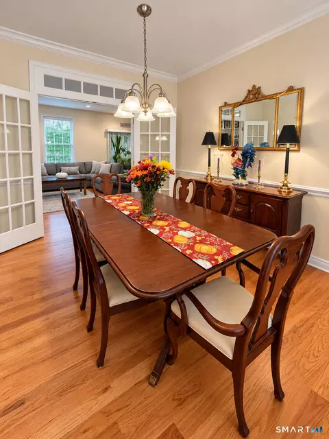 Dining - 300 Dennison Rd, Westbrook, CT 06498 photo 1 of 3