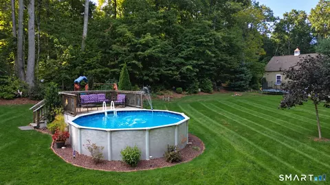 Exterior - 300 Dennison Rd, Westbrook, CT 06498 photo 3 of 5