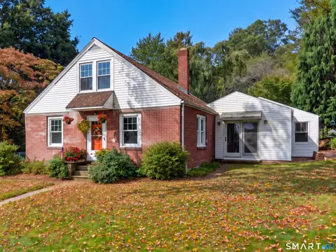 45 Lathrop Rd, Quaker Hill, CT 06375