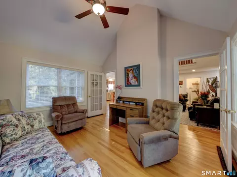 Living - 2 Streamside Ln #2, Berlin, CT 06037 photo 2 of 6