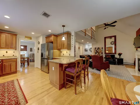 Kitchen - 2 Streamside Ln #2, Berlin, CT 06037 photo 4 of 4