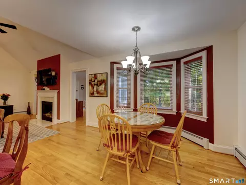 Dining - 2 Streamside Ln #2, Berlin, CT 06037 photo 2 of 4