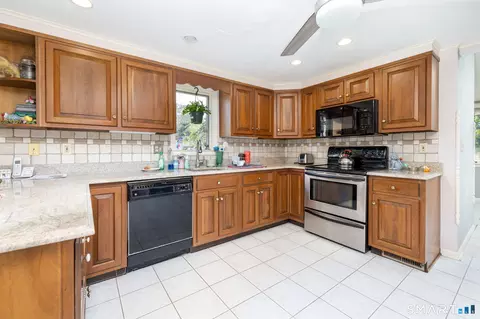 Kitchen - 430 Prospect St, Wethersfield, CT 06109 photo 2 of 2