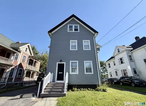220 Maple St, New Britain, CT 06051