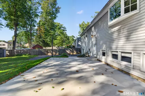 Exterior - 114 Forest Dr, Wethersfield, CT 06109 photo 8 of 9