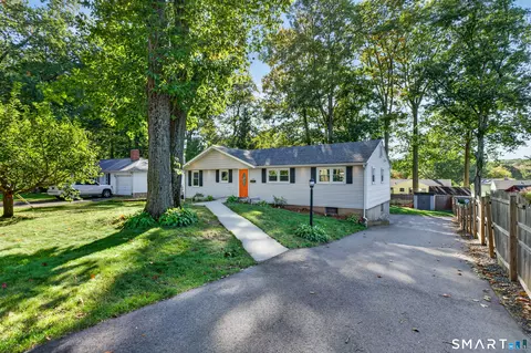 Exterior - 114 Forest Dr, Wethersfield, CT 06109 photo 3 of 9