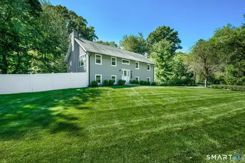 15 Priscilla Rd, Norwalk, CT 06850