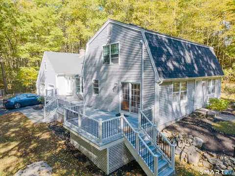 43 Whitney Rd, Mystic, CT 06355