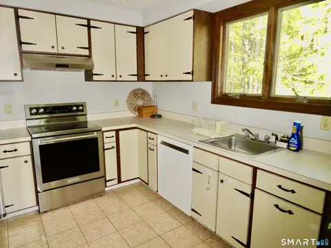 Kitchen - 232 Ledge Dr #232, Torrington, CT 06790 photo 2 of 2