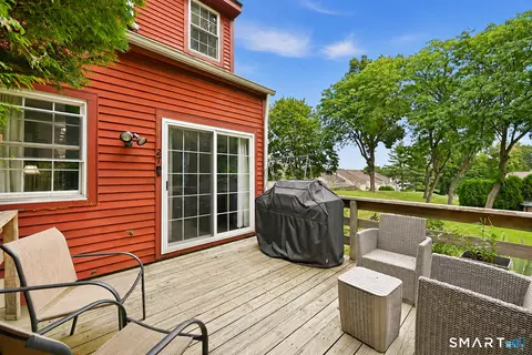 Exterior - 27 Rising Trail Ct #27, Middletown, CT 06457 photo 3 of 5