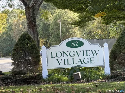 82 Longview St #38, Waterford, CT 06385